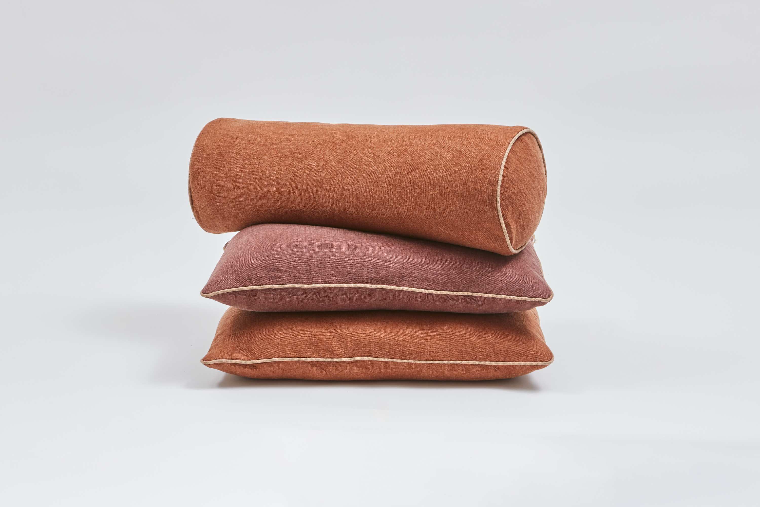 Duke Pipe Rectangle Cushion Mahogany - Image 3