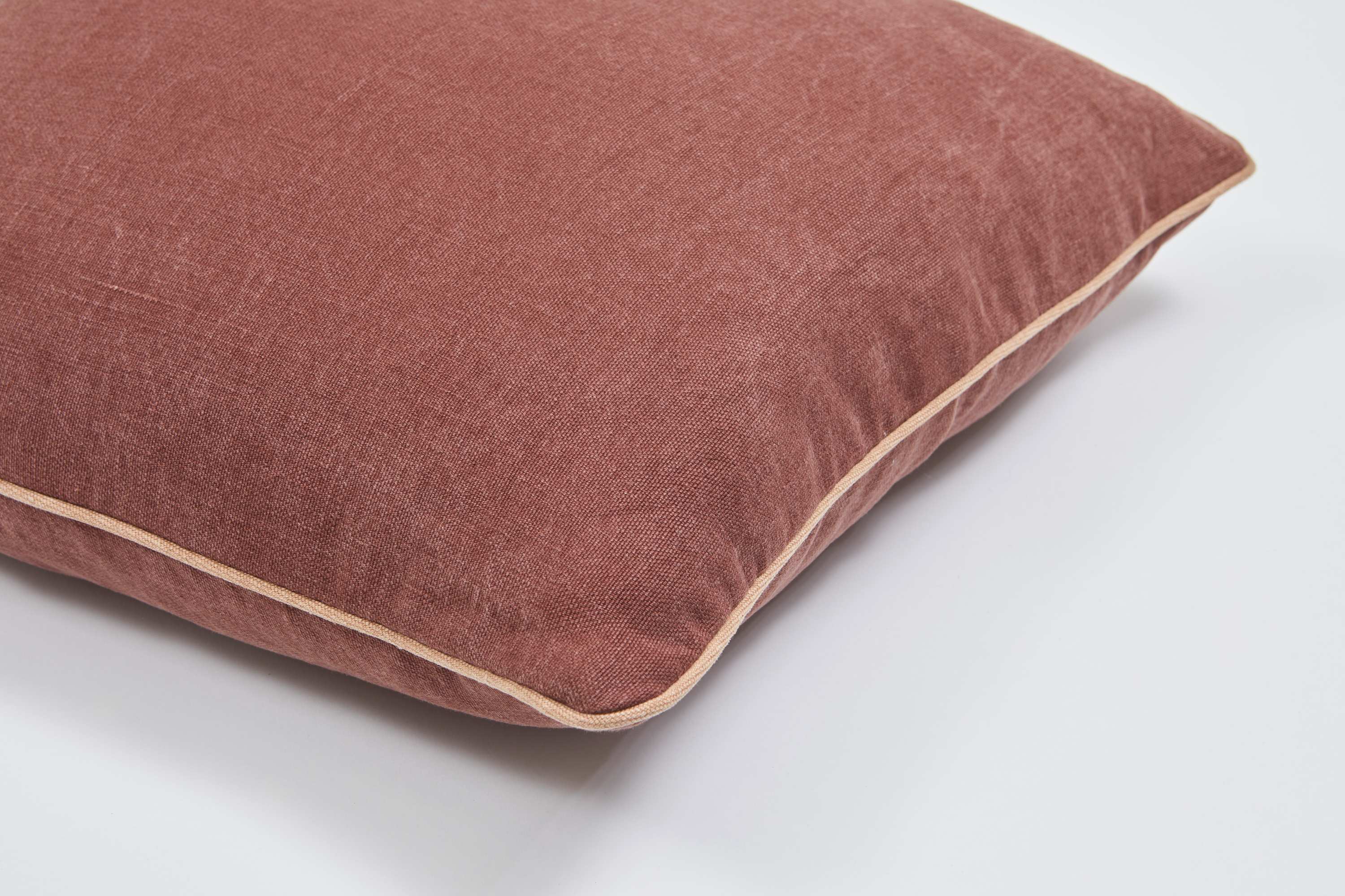 Duke Pipe Square Cushion Mahogany - Image 2
