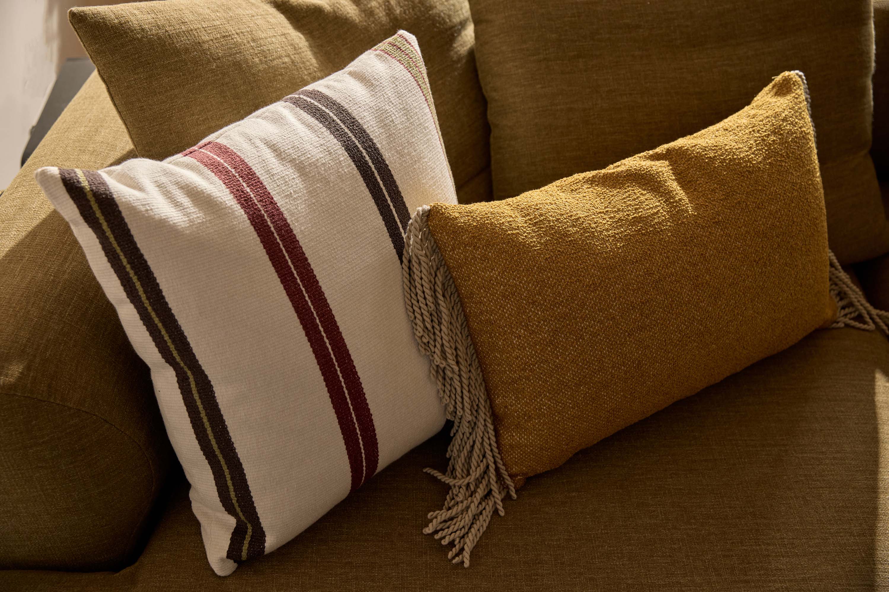 Luna Tassel Rectangle Cushion Mustard Seed - Image 2