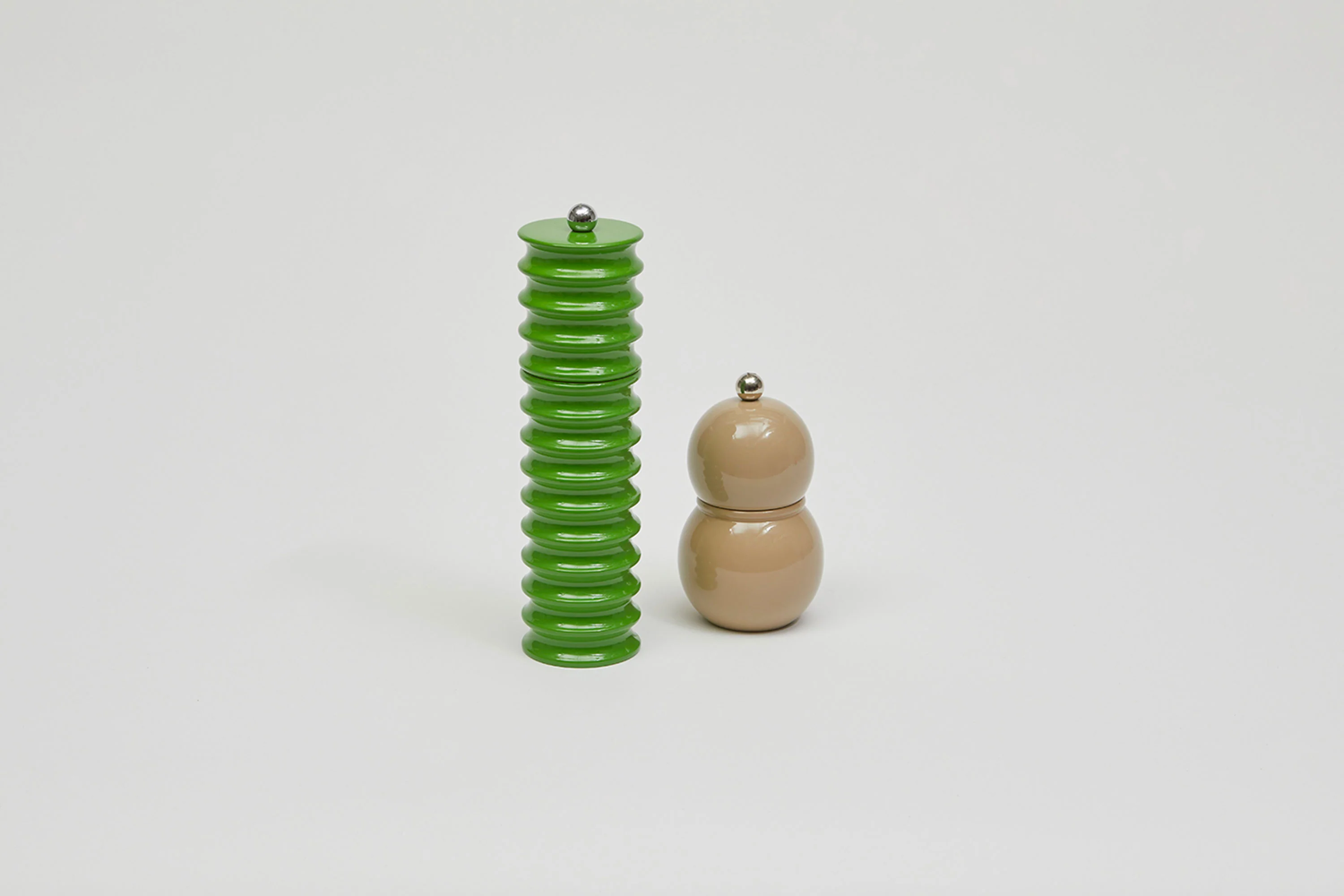 Twister Salt & Pepper Mill Clover - Image 3