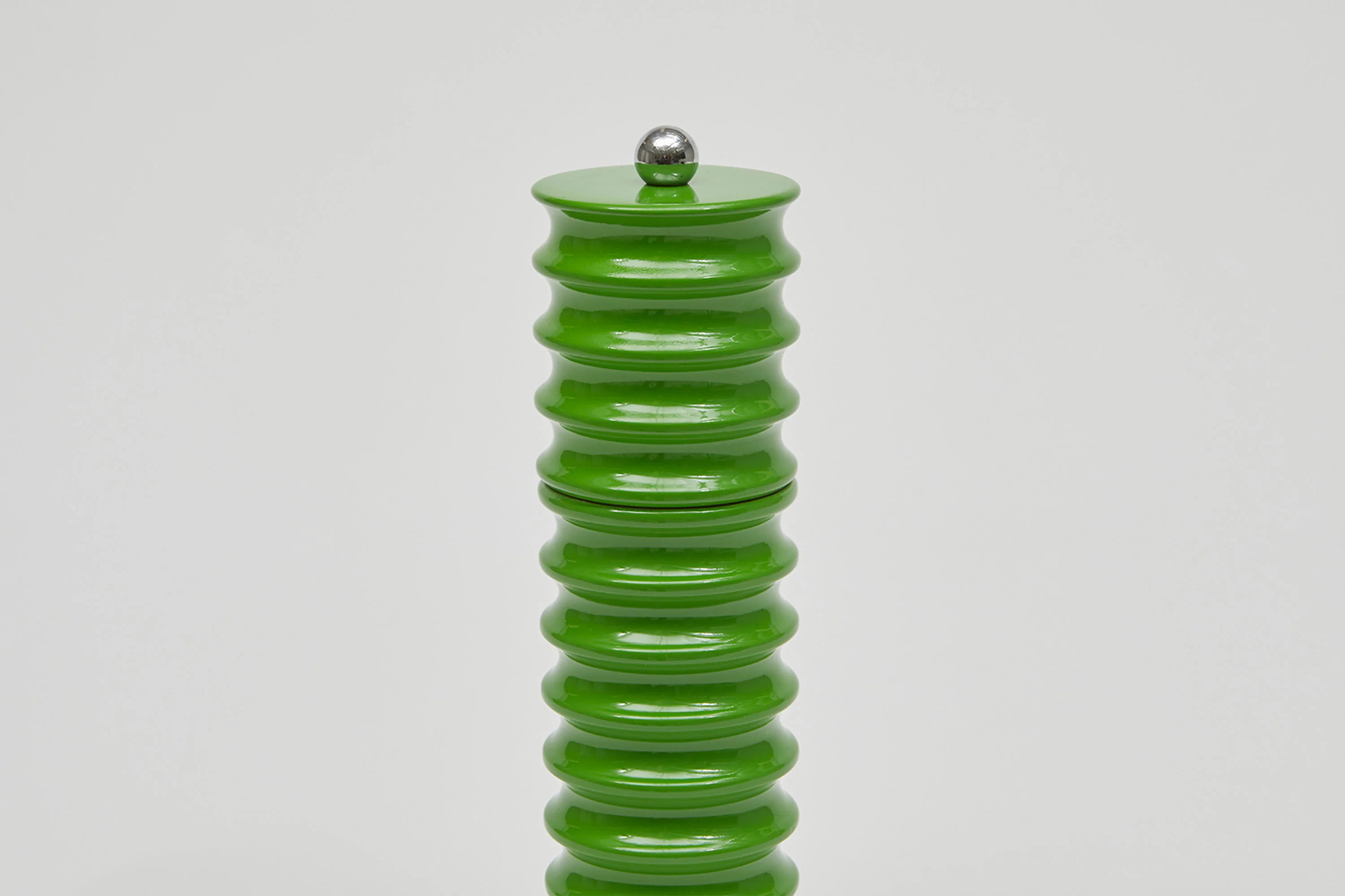 Twister Salt & Pepper Mill Clover - Image 4